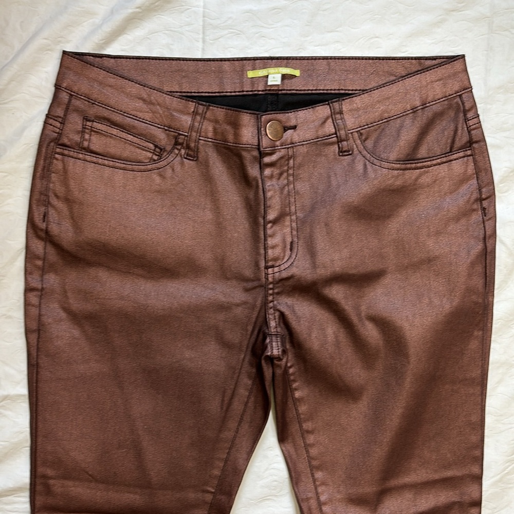 GIANNI BINI Brown Faux Leather Metallic Bronze Skinny Pants. Size Large, NWOT